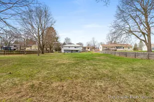 8121 S Youngman Rd, Greenville, MI 48838 - Photo 37