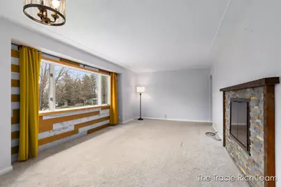 8121 S Youngman Road, Greenville, MI 48838 - Photo 7