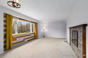 8121 S Youngman Rd, Greenville, MI 48838 - Photo 7