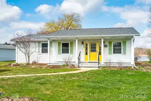 129 Sunset Dr, Dowling, MI 49050 - Photo 1