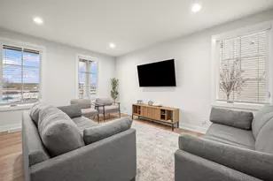 152 Mariners Cv, Saint Joseph, MI 49085 - Photo 9