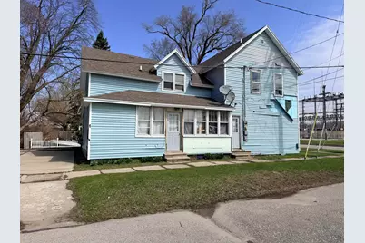 822 Vine Street, Manistee, MI 49660 - Photo 1