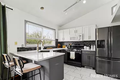 4748 Meadow Lake Drive SE, Grand Rapids, MI 49512 - Photo 7