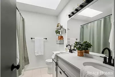 4748 Meadow Lake Drive SE, Grand Rapids, MI 49512 - Photo 9