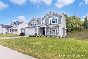 1774 Solitude Dr NE, Grand Rapids, MI 49525 - Photo 3