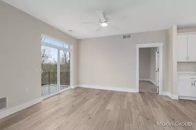 2213 Watertown Way NE, Grand Rapids, MI 49505 - Photo 3