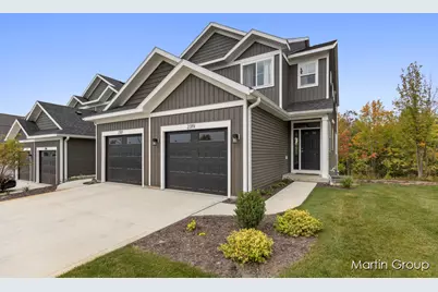 2213 Watertown Way NE, Grand Rapids, MI 49505 - Photo 1