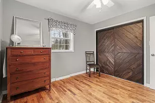 28 Troy St, Battle Creek, MI 49037 - Photo 11