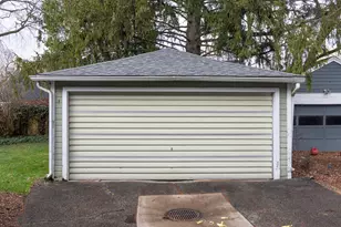 2412 Glenwood Dr, Kalamazoo, MI 49008 - Photo 39