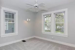 2412 Glenwood Dr, Kalamazoo, MI 49008 - Photo 19