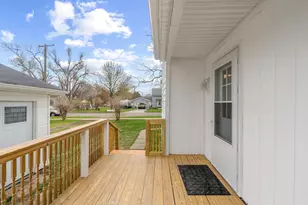 244 Cass St, Dundee, MI 48131 - Photo 25