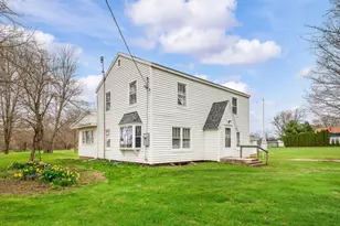 13690 Cleveland Ave, Buchanan, MI 49107 - Photo 3