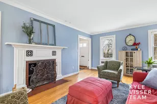 1543 Edgewood Ave SE, East Grand Rapids, MI 49506 - Photo 5