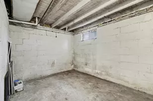 322 College Ave, Holland, MI 49423 - Photo 21