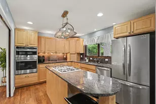 3786 Quarton Rd, Bloomfield Hills, MI 48302 - Photo 7