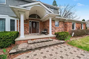 3786 Quarton Rd, Bloomfield Hills, MI 48302 - Photo 3