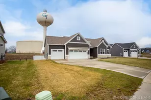 8367 Bauer Rdg Ave, Jenison, MI 49428 - Photo 41