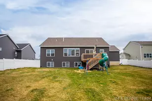 8367 Bauer Rdg Ave, Jenison, MI 49428 - Photo 43