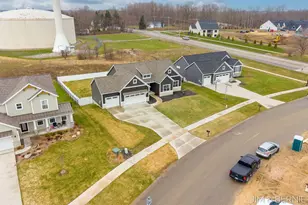 8367 Bauer Rdg Ave, Jenison, MI 49428 - Photo 47