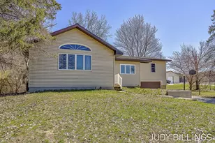 1501 68th St, Fennville, MI 49408 - Photo 3