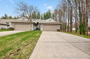 536 Tournament Cir, Norton Shores, MI 49444 - Photo 3