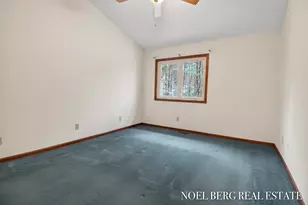 536 Tournament Cir, Norton Shores, MI 49444 - Photo 19