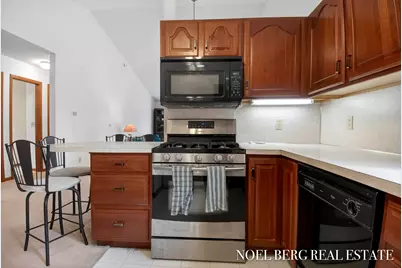536 Tournament Circle #9, Norton Shores, MI 49444 - Photo 9