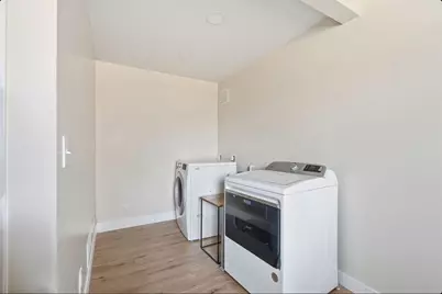 34 E Isabella Avenue, Muskegon, MI 49442 - Photo 13