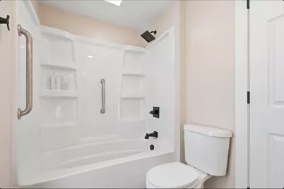 34 E Isabella Avenue, Muskegon, MI 49442 - Photo 11