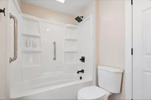 34 E Isabella Ave, Muskegon, MI 49442 - Photo 11