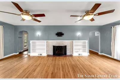 15008 Lakeshore Drive, Grand Haven, MI 49417 - Photo 9