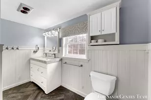 15008 Lakeshore Dr, Grand Haven, MI 49417 - Photo 31