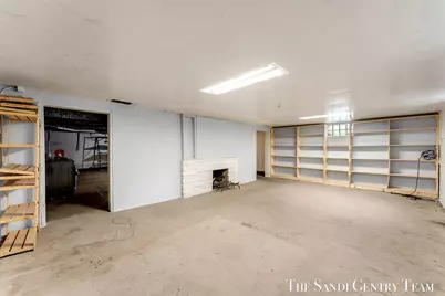 15008 Lakeshore Drive, Grand Haven, MI 49417 - Photo 45