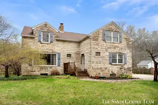 15008 Lakeshore Dr, Grand Haven, MI 49417 - Photo 3