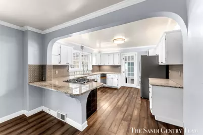 15008 Lakeshore Drive, Grand Haven, MI 49417 - Photo 19