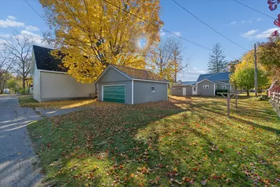 311 E Pine Street, Edmore, MI 48829 - Photo 33
