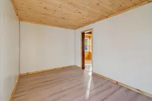 311 E Pine St, Edmore, MI 48829 - Photo 17