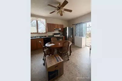 1091 N Benton Center Road, Benton Harbor, MI 49022 - Photo 17