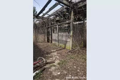 1091 N Benton Center Road, Benton Harbor, MI 49022 - Photo 29