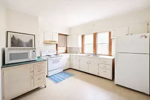856 Capital Ave NE, Battle Creek, MI 49017 - Photo 3