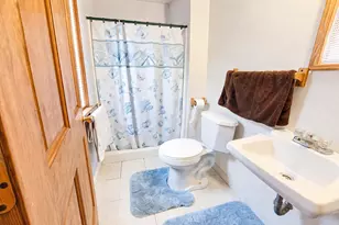 856 Capital Ave NE, Battle Creek, MI 49017 - Photo 7