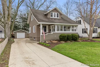 638 E Central Avenue, Zeeland, MI 49464 - Photo 3