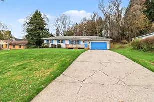 2739 Hillcrest Dr, New Era, MI 49446 - Photo 7