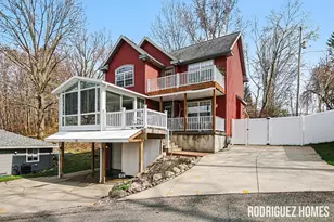 433 Dolphin St, Caledonia, MI 49316 - Photo 25