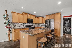 433 Dolphin St, Caledonia, MI 49316 - Photo 9