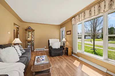 2421 Thornwood Street SW, Wyoming, MI 49519 - Photo 7