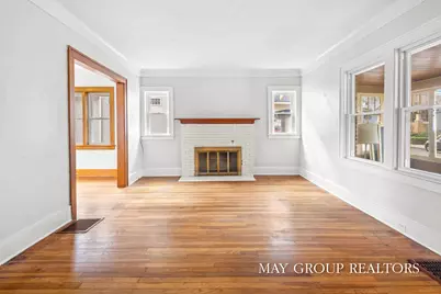 28 Benjamin Avenue SE, Grand Rapids, MI 49506 - Photo 3