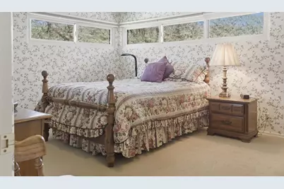 370 Wildwood Drive, Holland, MI 49423 - Photo 15