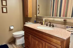 1019 Hidden Creek Dr, Norton Shores, MI 49441 - Photo 17