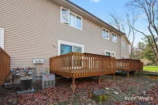 1374 W Norton Ave, Muskegon, MI 49441 - Photo 27